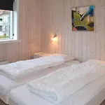 Three-bedroom In 펜션
